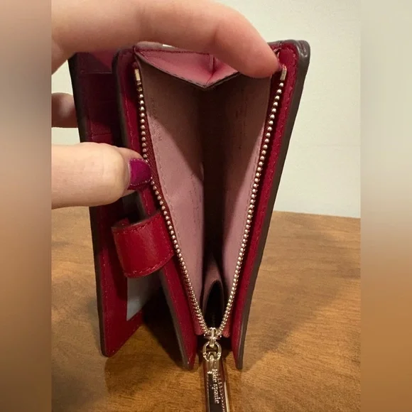 Kate Spade Medium Red Leather Bifold Wallet - Picture 4 of 6